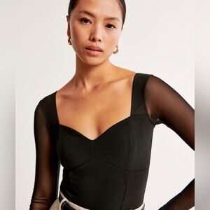 NWT Long-Sleeve Mesh Crepe Sweetheart Bodysuit